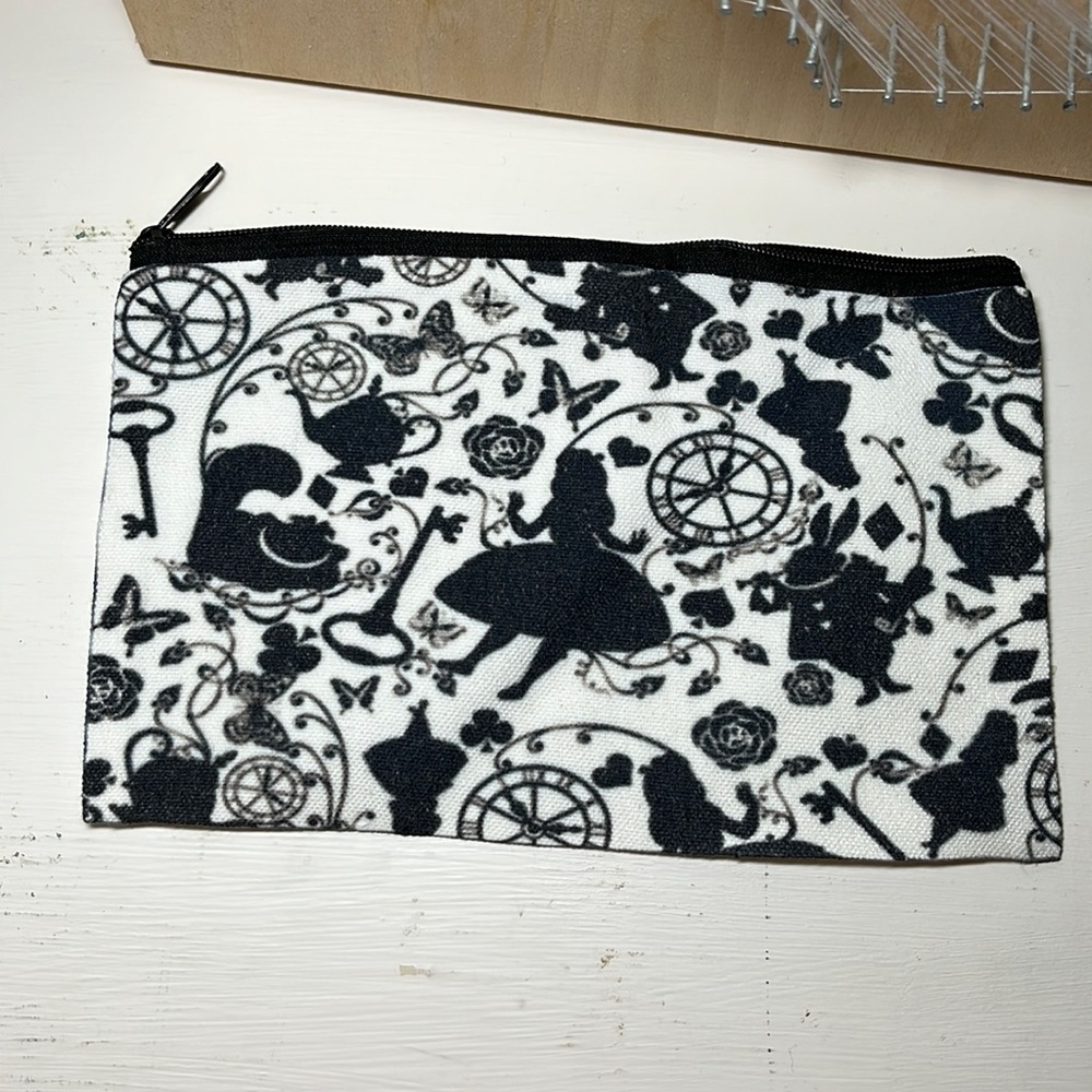 New Alice in Wonderland cosmetic pouch
